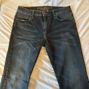 Men’s American Eagle Dark Wash Denim straight jeans 33x34 extreme flex